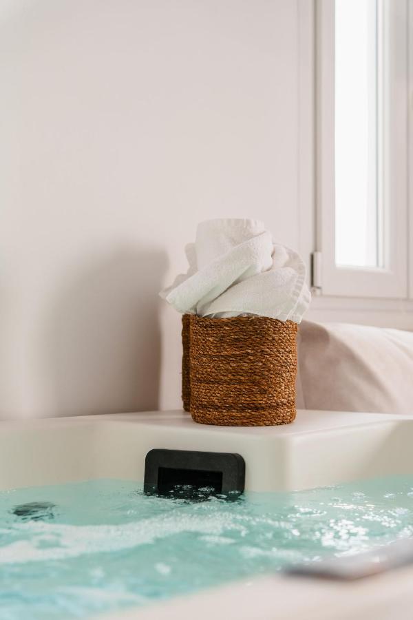 Margaret Luxury Suites Naxos City Екстериор снимка
